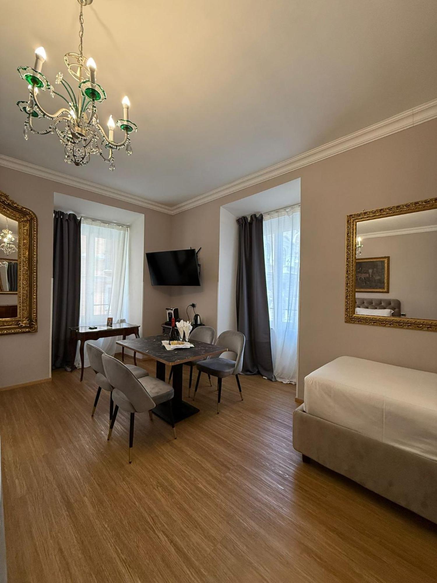 Deluxe Junior Suite